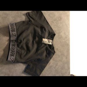 Women’s small Gymshark short sleeve crop top